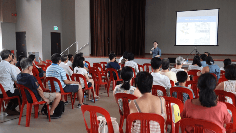 Seah Eu Chin Book Sharing at Tiong Bahru MPH (wide shot)
