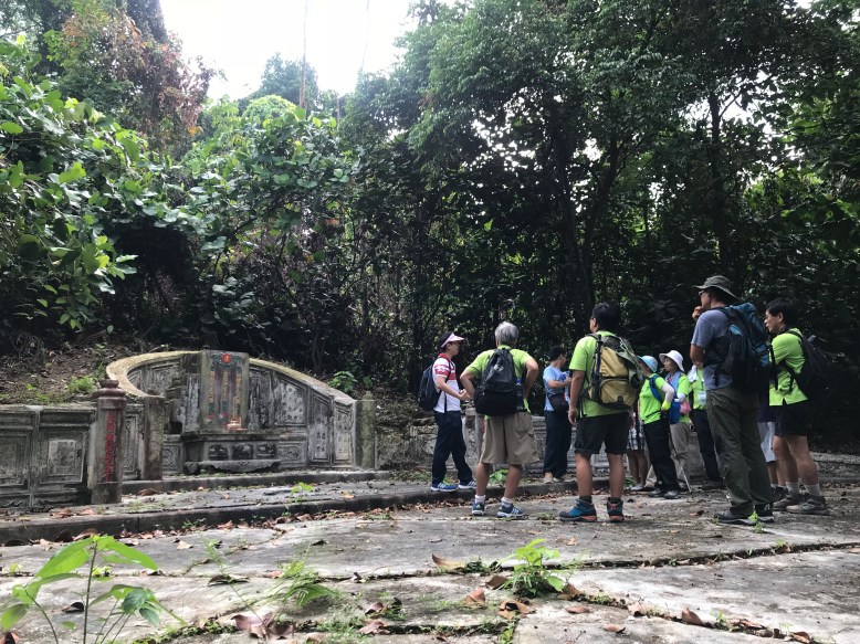 View of Seah Eu Chin's grave and Shawn answering questions